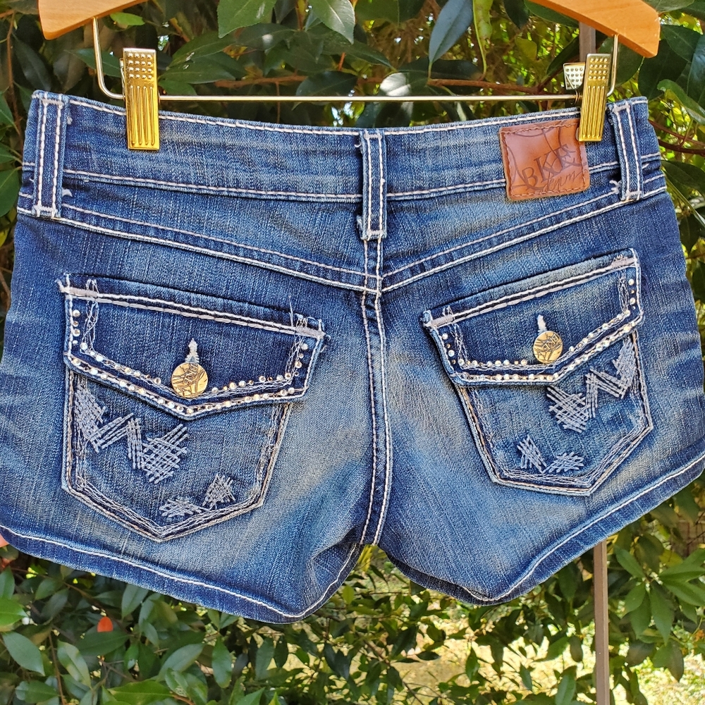 BKE Denim Shorts Stella Stretch Size 27 Stretch Buckle Blue Jean Shorts 3"
